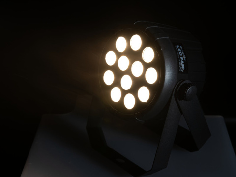 EUROLITE LED PARty Spot Silent RGB/WW EUROLITE LED PARty Spot Silent RGB/WW