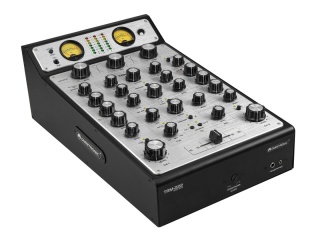 OMNITRONIC TRM-222 – 2-kanałowy Mikser Rotary – Poczuj Klasyczne Brzmienie na Nowo | Lfx.com.pl