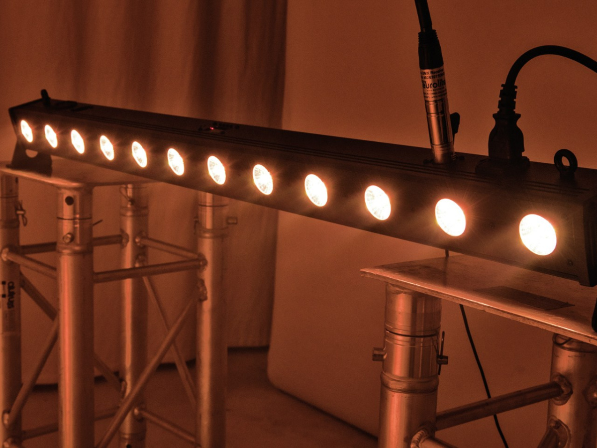 EUROLITE listwa LED BAR-12 QCL RGBA - dystrybutor Eurolite EUROLITE listwa LED BAR-12 QCL RGBA - dystrybutor Eurolite