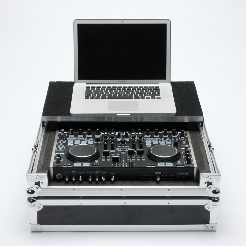 Magma - DJ Controller Workstation MC-6000 Magma - DJ Controller Workstation MC-6000