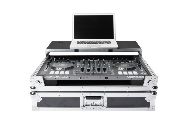 Magma - DJ Controller Workstation MC-7000 Magma - DJ Controller Workstation MC-7000
