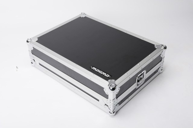 Magma - DJ Controller Workstation MC-7000 Magma - DJ Controller Workstation MC-7000