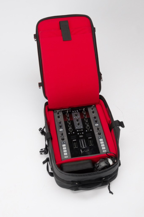 Magma RIOT Carry-on Trolley
