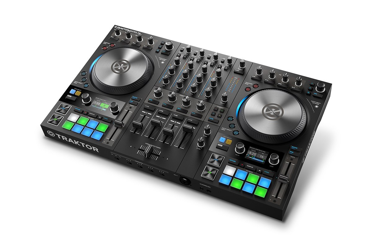 Native Instruments - TRAKTOR KONTROL S4 mk3 Native Instruments - TRAKTOR KONTROL S4 mk3