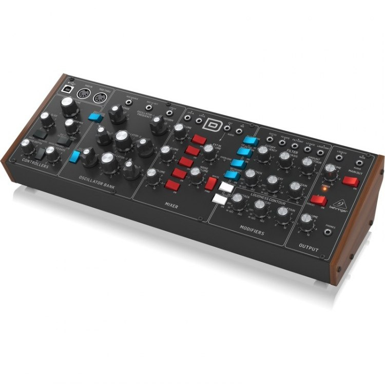 Behringer MODEL D - legendarny syntezator analogowy w formacie Eurorack Behringer MODEL D - legendarny syntezator analogowy w formacie Eurorack