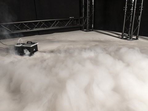 Wytwornica ciężkiego dymu Eurolite NB-40 MK2 ICE Low Fog Machine Wytwornica ciężkiego dymu Eurolite NB-40 MK2 ICE Low Fog Machine